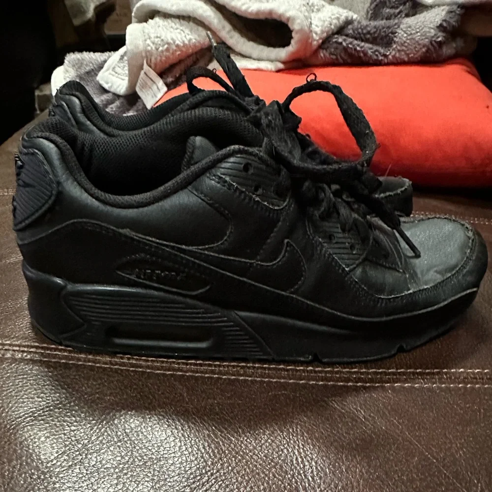 Nike Boys Air Max 90 CD6864-001 Black Casual Shoes Sneakers Size 6.5Y